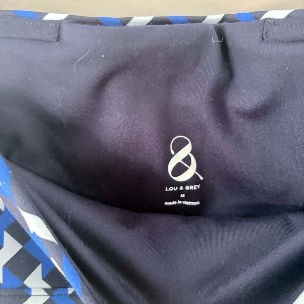 Lou & Grey Mod Geo High Rise Performance Leggings - Picture 3 of 8
